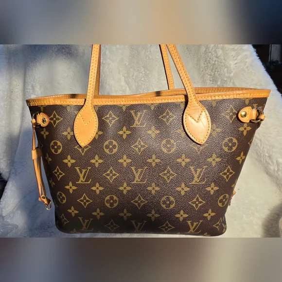 Louis Vuitton Brown Monogram Shoulder Bag - Picture 13 of 14